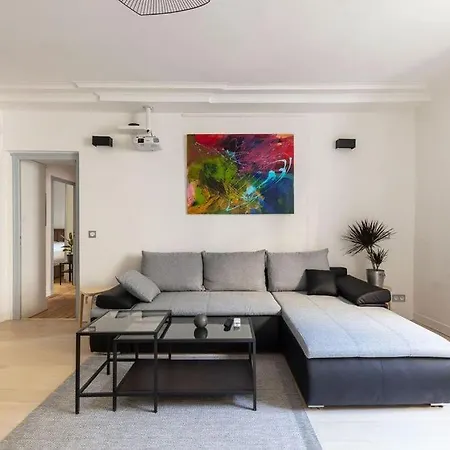 R'apparts T4 L'atmosphere Balneo Apartment